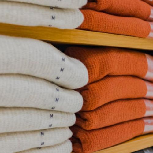 KNITWEAR - SWEATERS
